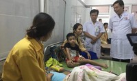 Thêm 3 cô giáo mầm non Xuân Nộn nhập viện do ngộ độc Thêm 3 cô giáo mầm non Xuân Nộn nhập viện do ngộ độc