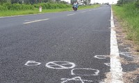 Bí thư xã giãi bày về vụ 'tông bé trai 6 tuổi hôn mê rồi bỏ chạy' Bí thư xã giãi bày về vụ 'tông bé trai 6 tuổi hôn mê rồi bỏ chạy'