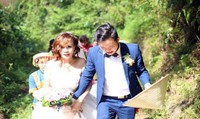 Cô dâu thành phố 61 tuổi chia sẻ cảm xúc khi bước lên sàn nhà chồng Cô dâu thành phố 61 tuổi chia sẻ cảm xúc khi bước lên sàn nhà chồng