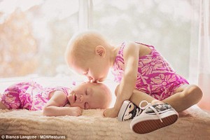 {title} Bé gái 15 tháng tuổi bị ung thư buồng trứng khiến cả thế giới bàng hoàng