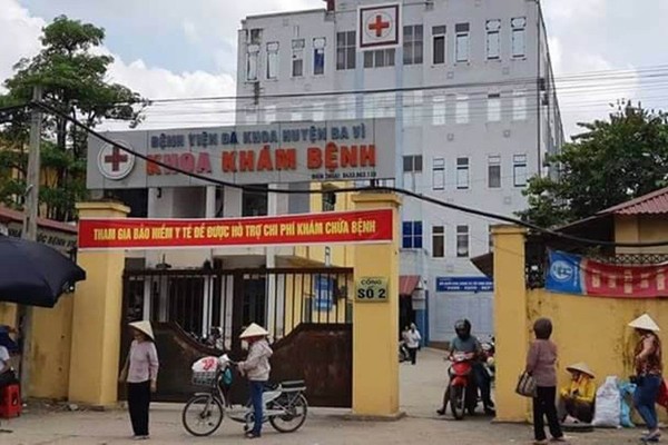 Trao nhầm con ở Hà Nội: Bệnh viện tiết lộ lý do, kỷ luật 2 nữ hộ sinh Trao nhầm con ở Hà Nội: Bệnh viện tiết lộ lý do, kỷ luật 2 nữ hộ sinh