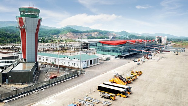 Vietnam Airlines thực hiện chuyến bay thương mại đầu tiên đến Vân Đồn