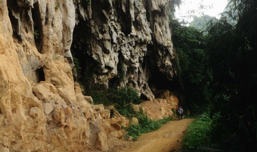 Phát hiện dấu tích người Việt cổ ở thung lũng Thần Sa
