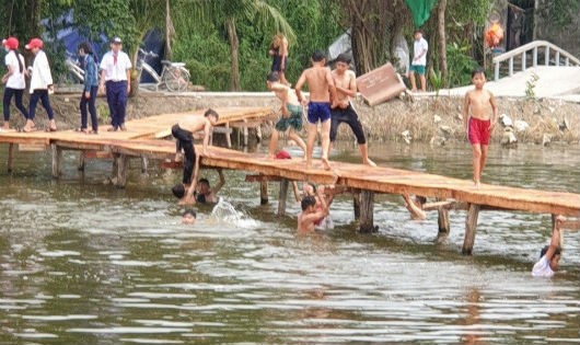 Khu du lịch Sinh Thái Làng Sen Hưng Phát - Thạnh Lộc có thể làm “thay da đổi thịt” huyện nghèo?