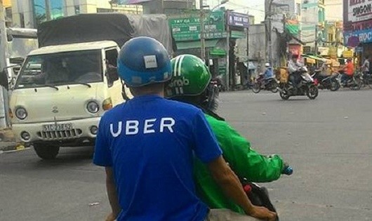 Thương vụ Grab thâu tóm Uber: Chuyên gia pháp lý nói gì?