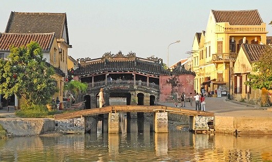 Bí ẩn về cây cầu trấn yểm thủy quái ở Hội An