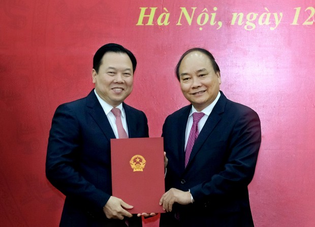 Thủ tướng trao quyết định bổ nhiệm Chủ tịch Uỷ ban Quản lý vốn nhà nước tại doanh nghiệp