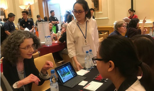 Phó Đại sứ Mỹ ca ngợi động lực học tập của du học sinh Việt