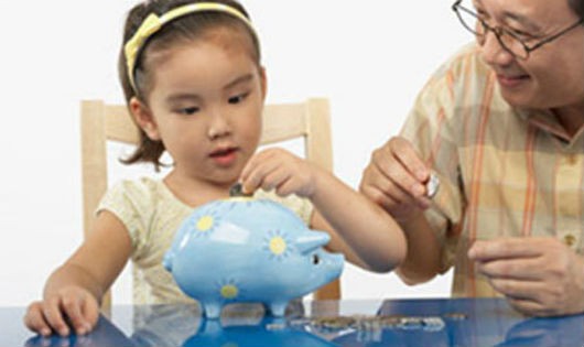 Học kinh nghiệm dạy con về tài chính từ các bà mẹ trên thế giới