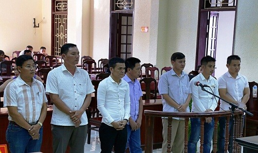 Quảng Trị: Nguyên Bí thư Đảng ủy phường hầu tòa vì đánh bạc