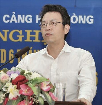 Nghịch lý “rẻ vẫn không câu khách” và kế sách của ông Chủ tịch Vinalines