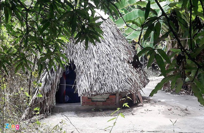Thiếu nữ bị đâm chết, nam thanh niên treo cổ trong chòi lá hình ảnh 1 thieu nu bi dam chet, nam thanh nien treo co trong choi la hinh anh 1