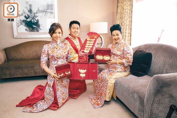 Toàn bộ vàng mà cô Tiết tặng các con.