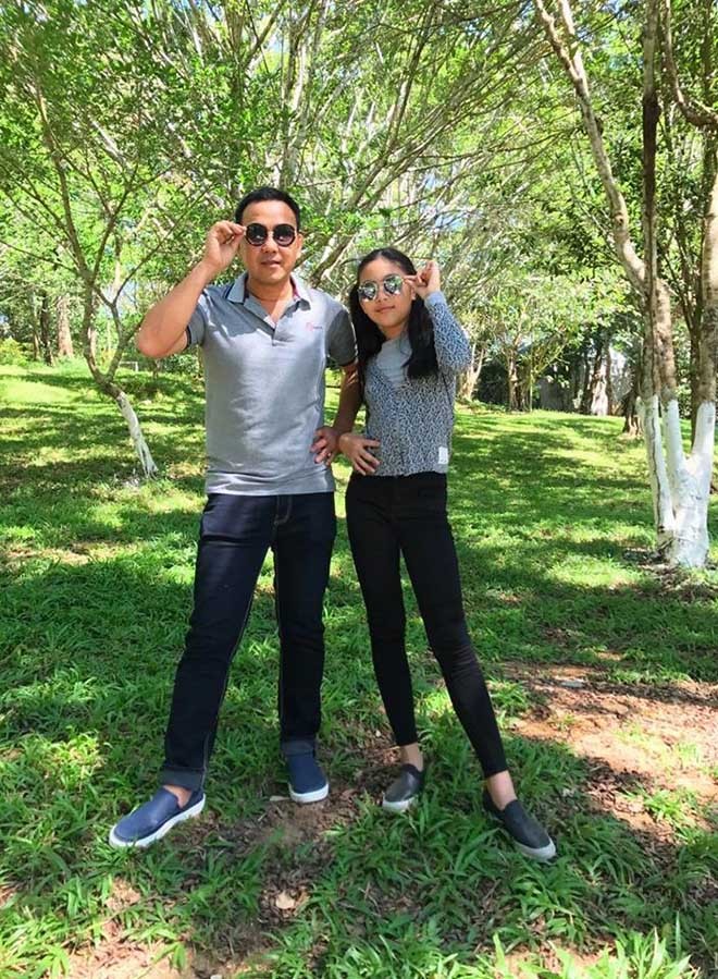 Con gái MC Quyền Linh ra dáng thiếu nữ xinh đẹp, được gọi là hoa hậu tương lai hình ảnh 3 con gai mc quyen linh ra dang thieu nu xinh dep, duoc goi la hoa hau tuong lai hinh anh 3