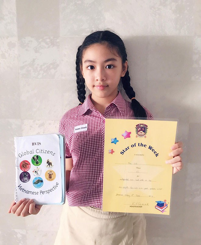 Con gái MC Quyền Linh ra dáng thiếu nữ xinh đẹp, được gọi là hoa hậu tương lai hình ảnh 6 con gai mc quyen linh ra dang thieu nu xinh dep, duoc goi la hoa hau tuong lai hinh anh 6