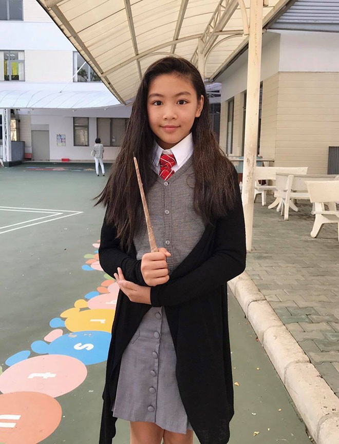 Con gái MC Quyền Linh ra dáng thiếu nữ xinh đẹp, được gọi là hoa hậu tương lai hình ảnh 9 con gai mc quyen linh ra dang thieu nu xinh dep, duoc goi la hoa hau tuong lai hinh anh 9