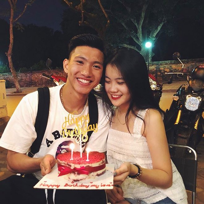 Văn Hậu U23 lập siêu phẩm, bạn gái xinh như hot girl bị săn lùng hình ảnh 2 van hau u23 lap sieu pham, ban gai xinh nhu hot girl bi san lung hinh anh 2