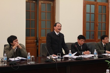 Ông Phích, Phó Chánh án TAND TP.Hải Phòng tại cuộc họp báo.