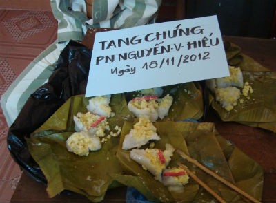 Tang vật thu được trong 4 chiếc bánh ít của người nhà một phạm nhân