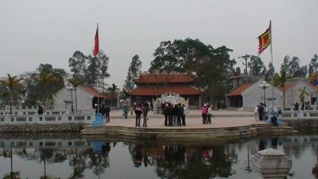 Đền Bia