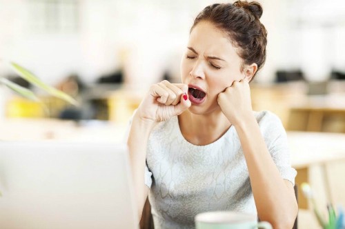 Nhiều bố mẹmệt mỏi vì phải lo kiếm tiền cho con học trường quốc tế - Ảnh minh họa: Monthly Gift