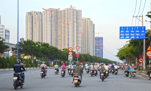 Các chuyên gia khuyến cáo cần thận trọng khi đầu tư bất động sản năm 2019. Ảnh: Vũ Lê