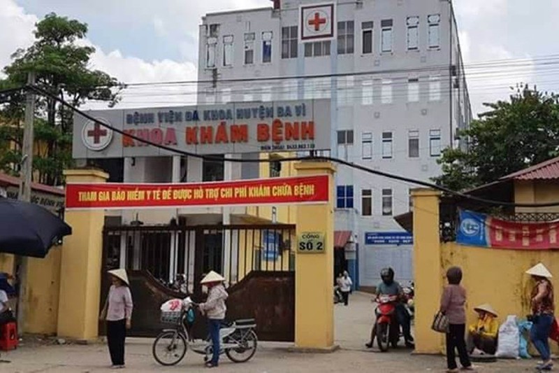 Trao nhầm con ở Hà Nội: Bệnh viện tiết lộ lý do, kỷ luật 2 nữ hộ sinh Trao nhầm con ở Hà Nội: Bệnh viện tiết lộ lý do, kỷ luật 2 nữ hộ sinh