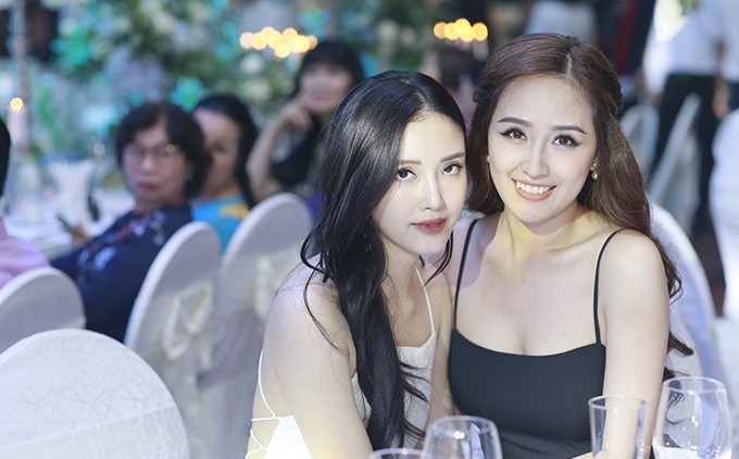 Đi ăn cưới Tú Anh, em gái Mai Phương Thúy khiến quan khách "không thể rời mắt" hình ảnh 2 di an cuoi tu anh, em gai mai phuong thuy khien quan khach "khong the roi mat" hinh anh 2