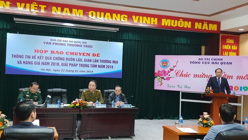 Phát hiện, xử lý hơn 200.000 vụ buôn lậu, gian lận thương mại và hàng giả