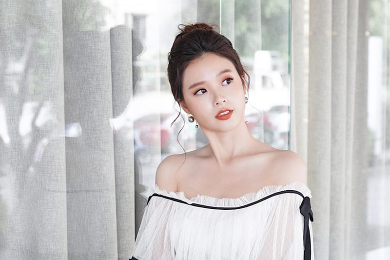 Không chỉ Hà Tăng, nhiều ngọc nữ showbiz Việt cũng vướng thị phi không kém hình ảnh 5 khong chi ha tang, nhieu ngoc nu showbiz viet cung vuong thi phi khong kem hinh anh 5