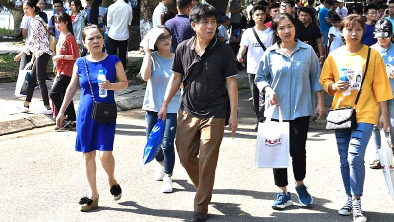 Tuyển sinh ĐH, CĐ: Không chỉ vì số lượng cử nhân, thạc sĩ, tiến sĩ…