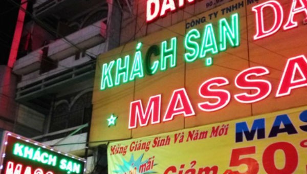 Triệt phá 53 ổ mại dâm tại Hà Nội
