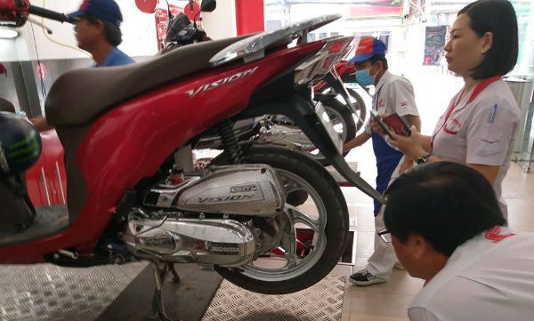Honda Việt Nam bị dọa kiện vì không bảo hành xe Vision bị biến dạng vành |  Báo Pháp luật Việt Nam điện tử