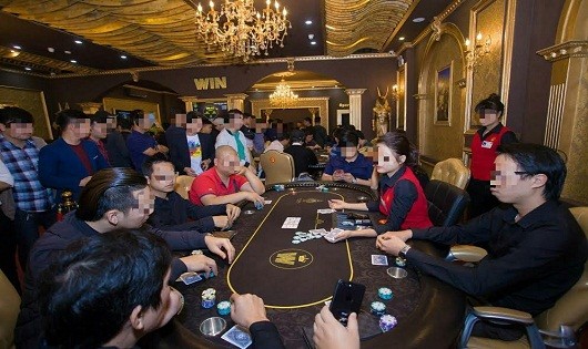 Giống như nội chiến trong gia tộc vua sòng bài Hà Hồng Sân ngành cờ bạc  Macau đối mặt tương lai khó lường