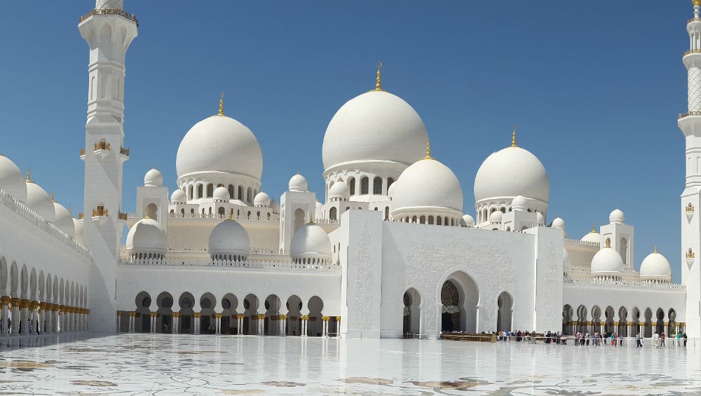 Ngất ngây với thánh đường trắng tuyệt đẹp ở Abu Dhabi | Báo Pháp luật Việt Nam điện tử