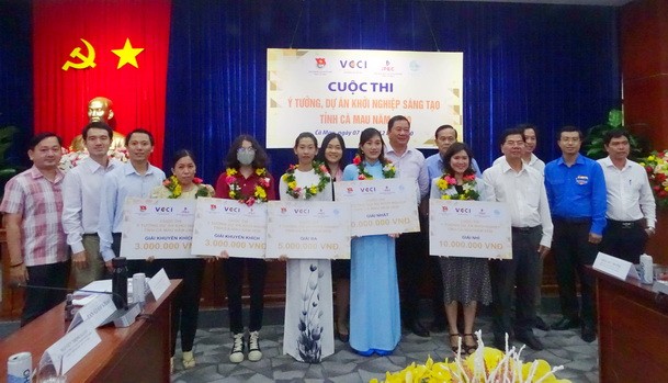 Trao giải Cuộc thi “Ý tưởng, dự án khởi nghiệp sáng tạo tỉnh Cà Mau năm 2020” | Báo Pháp luật Việt Nam điện tử