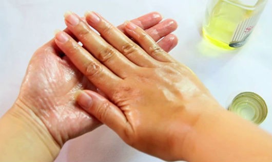 8 Cách làm sạch nhựa mít - tẩy nhựa mít dính trên dao và quần áo hiệu quả