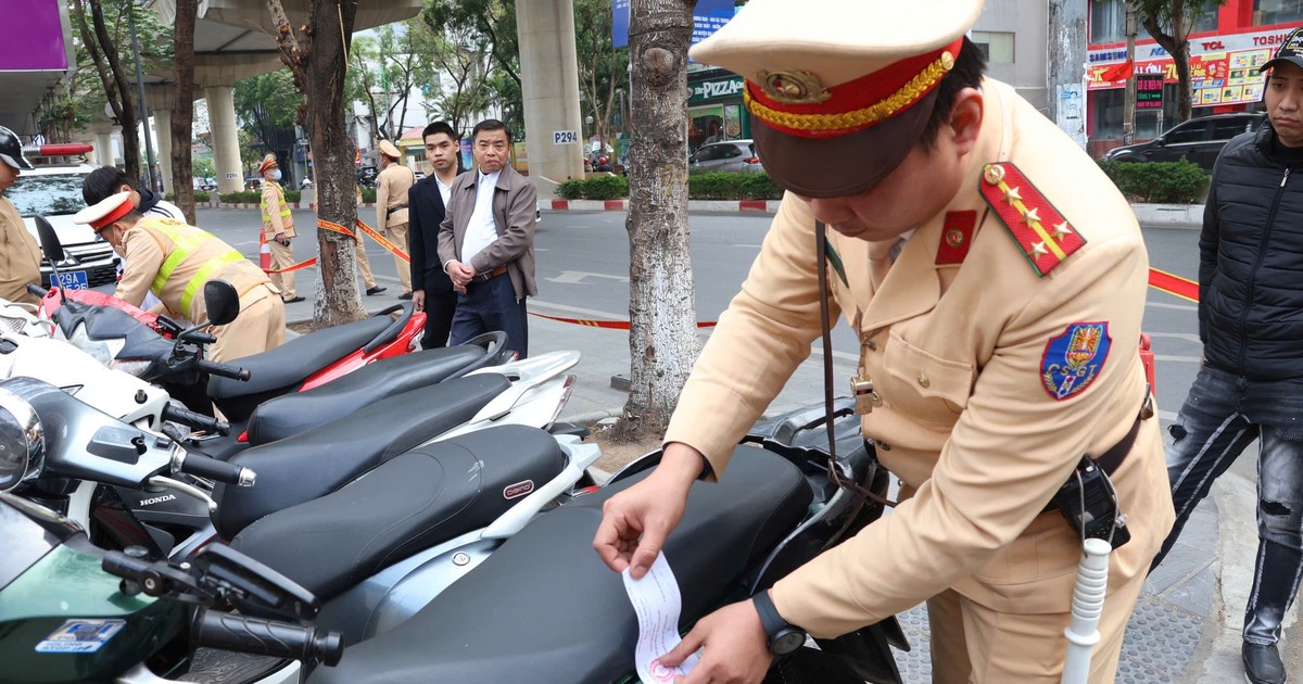 Tăng cường xử lý vi phạm, bảo đảm an toàn giao thông ngày đầu năm mới