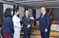 Ông Takebe Tsutomu, Cố vấn đặc biệt Liên minh Nghị sĩ hữu nghị Nhật - Việt tại Chương trình tiếp xã giao Đoàn đại biểu phía Việt Nam của tỉnh Hokkaido (Nhật Bản)