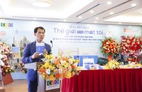 TS. LS Đoàn Văn Bình - Chủ tịch Tập đoàn CEO - Tại buổi lễ ra mắt Thế giới trong mắt tôi.
