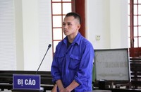 Cụt Khăm Hương nhận 8 năm tù giam.