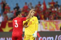 Văn Lâm chơi không ổn định trong trận gặp đội tuyển Nga (Ảnh VFF)