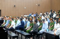 Các bị cáo tại tòa.