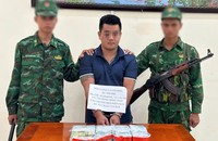 Đối tượng La Văn Điều vận chuyển trái phép 4kg ma túy từ Campuchia về Việt Nam. Ảnh: Hòa Bình