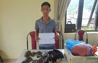 Nguyễn Văn Toàn tại cơ quan công an.