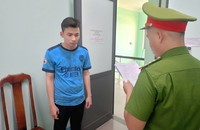 Bắt nam thanh niên tung clip ‘nóng’ làm nhục người yêu cũ