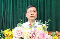 Bắt tạm giam 1 Hiệu trưởng trường THPT ở Hòa Bình