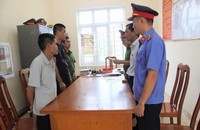 Cơ quan CSĐT Công an TX. Ba Đồn công bố lệnh khởi tố bị can, lệnh bắt bị can để tạm giam đối với Nguyễn Văn Tiến.