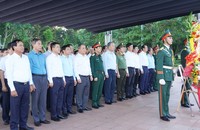 Tổng Bí thư, Chủ tịch nước Tô Lâm dâng hương tại Khu di tích đặc biệt Thành cổ Quảng Trị.