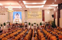 Quang cảnh lễ viếng theo nghi lễ Phật giáo tại Việt Nam Quốc tự. Ảnh: Xuân Khu/TTXVN